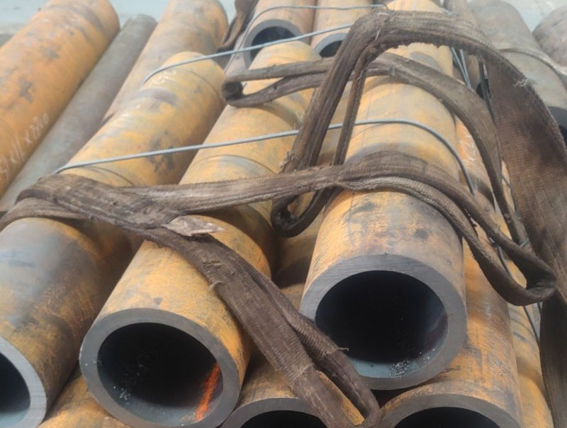 水磨沟15CrMoG无缝钢管切割